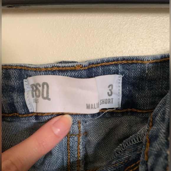 RSQ Malibu Shorts Size 3 - Picture 3 of 3